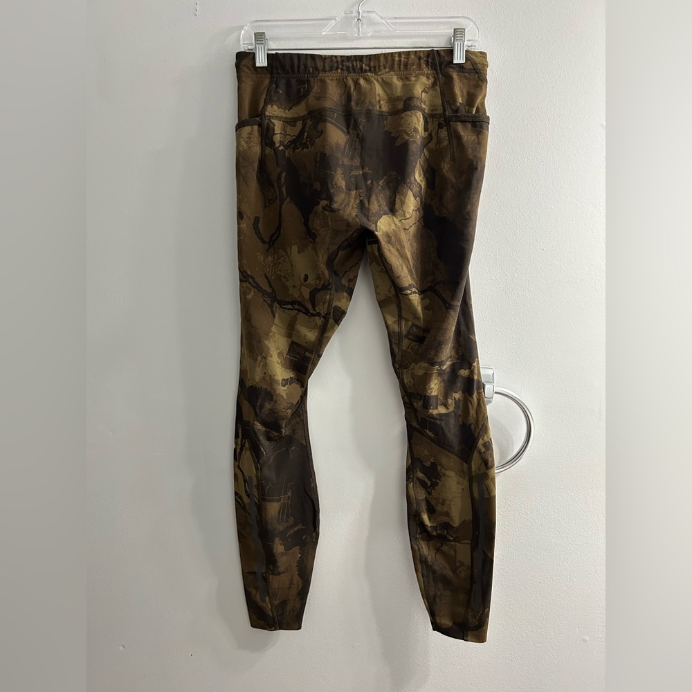 Lululemon men’s Tight Stuff Tight Full-On Luxtreme Mmic Camo Map - Picture 6 of 7